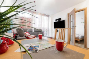 Отель Apartment with a beautiful view of Saski Garden  Варшава